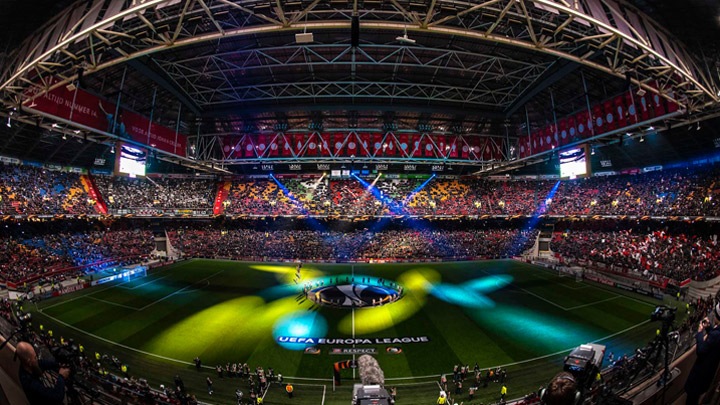 Dynamiske lyseffekter – arenabelysning fra Philips