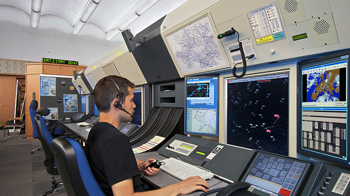 Flytrafikksentralen. Hvordan produktivitet og humør påvirkes av belysning.