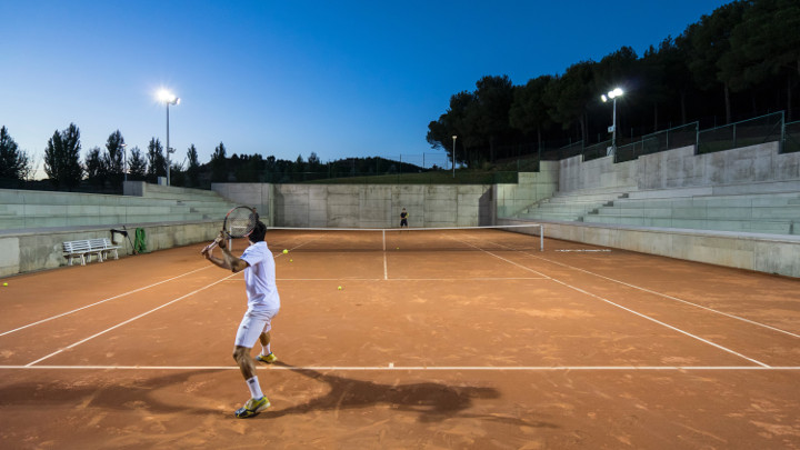 Belysning for tennisbaner – flombelysning
