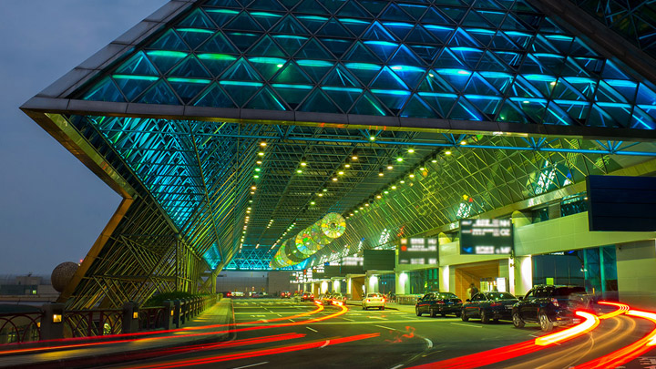 Belysning av flytrafikkområdet og områdene rundt flyplassen